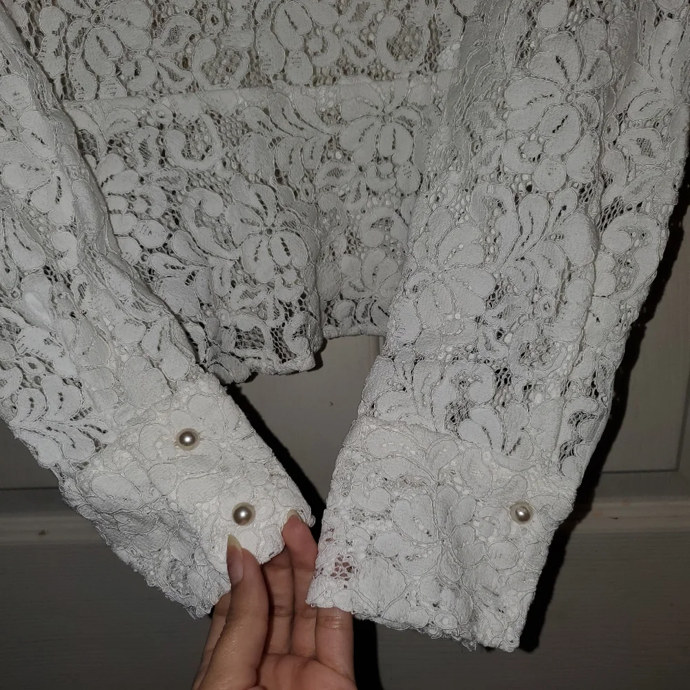 5 for $25 | NWOT Zara Lace Peplum Long Sleeve Sheer Blouse *Missing A Button